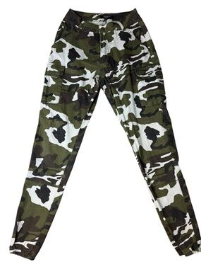 American Bazi Camo Cargo Joggers Small